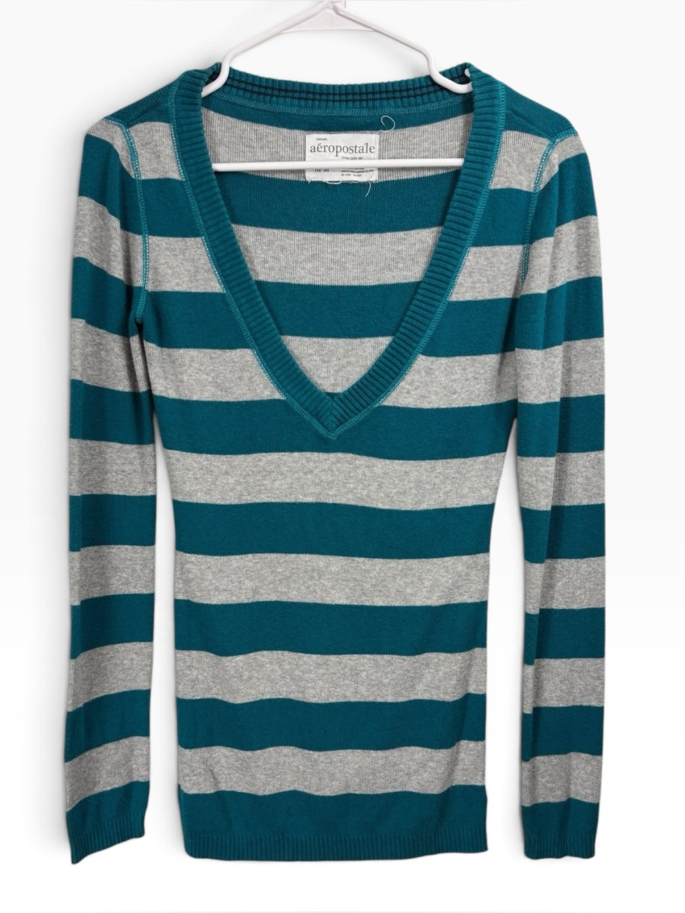 Vintage Y2K Aeropostale Women's Striped V Neck Top Preppy Bella Layering M 2010s